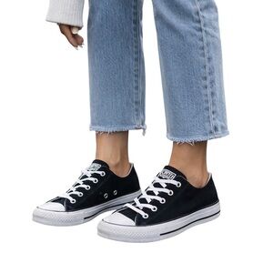 Converse Chuck Taylor All Star Black White Canvas Low Top Classic Skater Sneaker